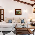 بيت للعطل Manrique كالا راتخاذا
